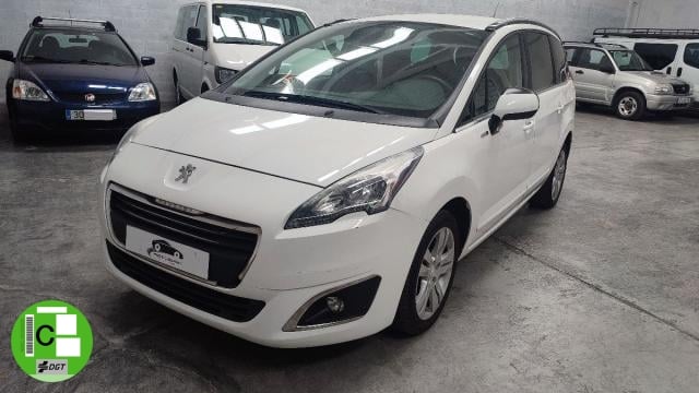 PEUGEOT - 5008 - Style 1.6 BlueHDi 120 7 plazas