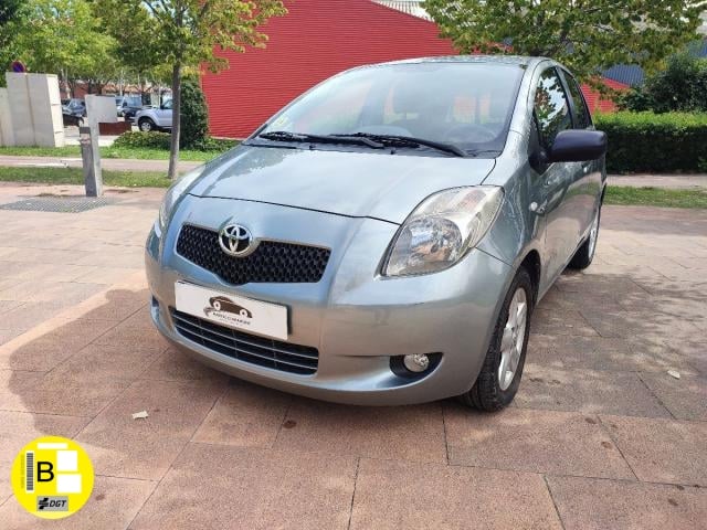 TOYOTA - Yaris - 5p 1.4 D-4D Rock in Rio